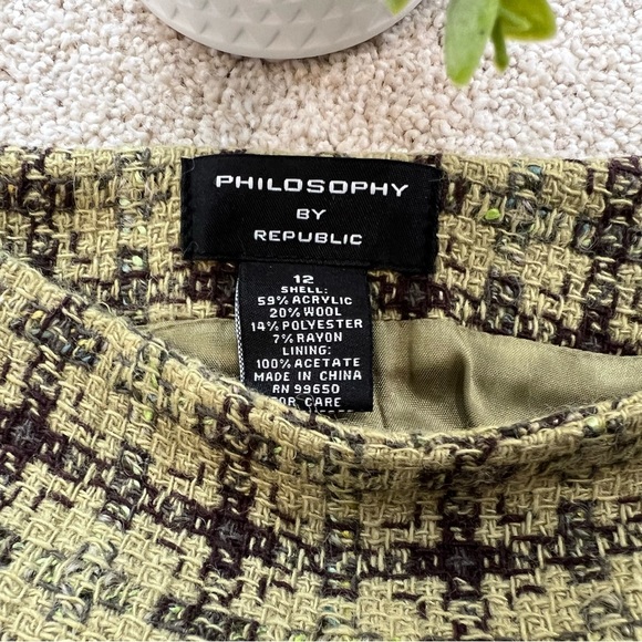 Women’s - Two Piece - Suit - Picture 13 of 15